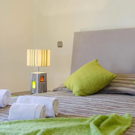 Valentina فيلة *