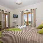 Valentina By Algarve Holidays アルマンシル