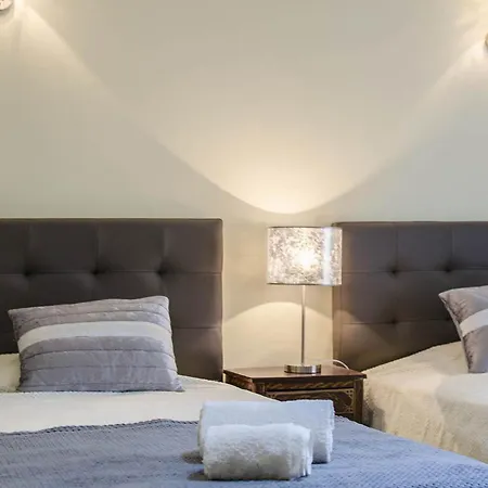 Valentina Villa Almancil